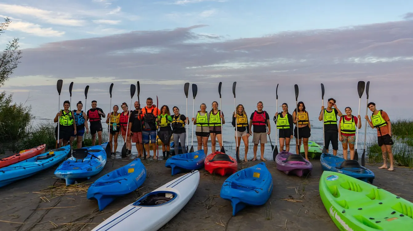 Club Nautico Hudson, entorno y actividades